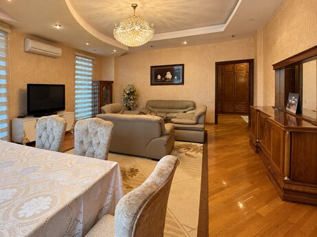 Сдаётся 3-комнатная квартира в новостройке, Nizami, 135 м², 1 400 AZN/мес, фото 4 / 12