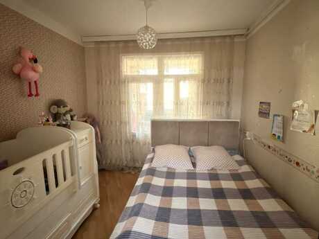 Yeni Günəşlidə 3 otaqlı köhnə tikili mənzil kirayə verilir, 80 m², 550 AZN/ay, şəkil 4 / 8