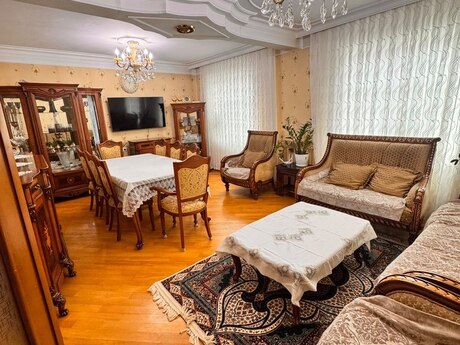 5 otaq · 103 m² · 7/9 mərtəbə, Bakıxanov