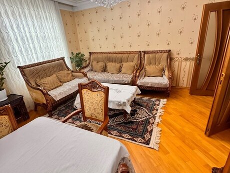 Bakıxanovda 5 otaqlı köhnə tikili mənzil satılır, 103 m², 265 000 AZN, şəkil 2 / 12