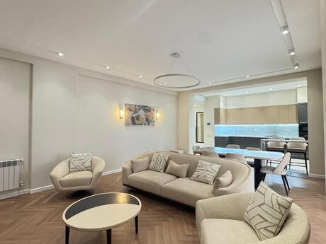 3-room new-build apartment for rent in İzmir Residence, 180 m², 3 200 AZN/mo, photo 2 / 12