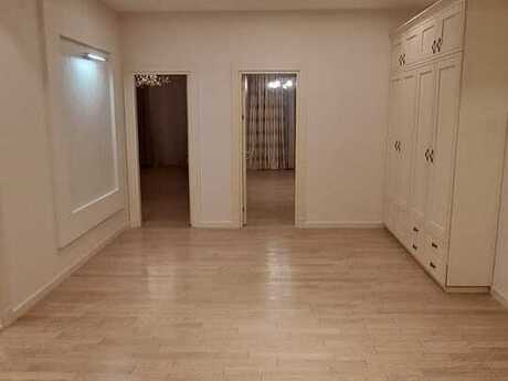 İnşaatçılarda 4 otaqlı yeni tikili mənzil satılır, 205 m², 545 000 AZN, şəkil 3 / 12