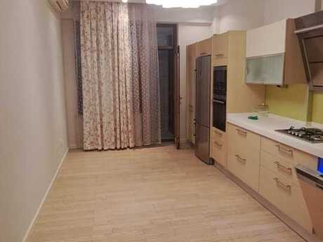 İnşaatçılarda 4 otaqlı yeni tikili mənzil satılır, 205 m², 545 000 AZN, şəkil 5 / 12