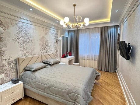 İnşaatçılarda 3 otaqlı yeni tikili mənzil satılır, 120 m², 350 000 AZN, şəkil 3 / 10