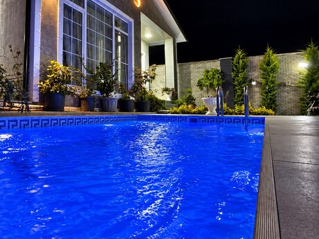 Mərdəkanda 4 otaqlı həyət evi kirayə verilir, 150 m², 200 AZN/ay, şəkil 2 / 12