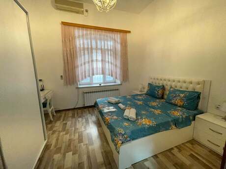 Sahildə 2 otaqlı köhnə tikili mənzil kirayə verilir, 45 m², 1 400 AZN/ay, şəkil 5 / 9