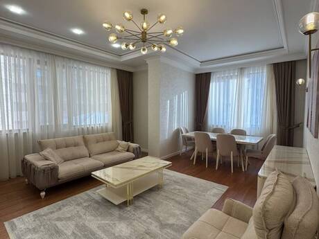 Elan №6549318 - Bakı, Nizami m., 3 otaqlı, 122 m², 4/18 mərtəbə