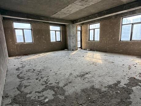8 Noyabrda 4 otaqlı yeni tikili mənzil satılır, 185 m², 490 000 AZN, şəkil 2 / 12