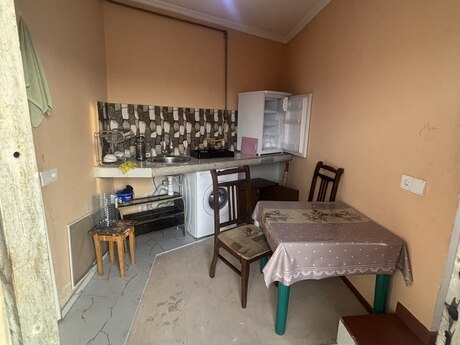 Azadlıq Prospektidə 1 otaqlı köhnə tikili mənzil kirayə verilir, 25 m², 350 AZN/ay, şəkil 4 / 4