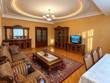 Nəriman Nərimanovda 4 otaqlı yeni tikili mənzil satılır, 185 m², 488 000 AZN, şəkil 2 / 9