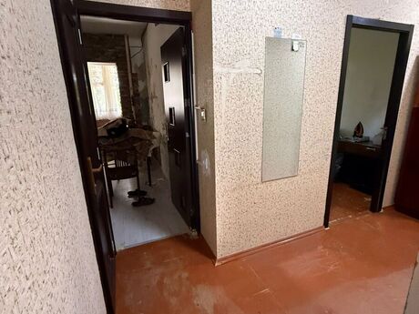 Köhnə Günəşlidə 3 otaqlı köhnə tikili mənzil satılır, 85 m², 140 000 AZN, şəkil 2 / 12