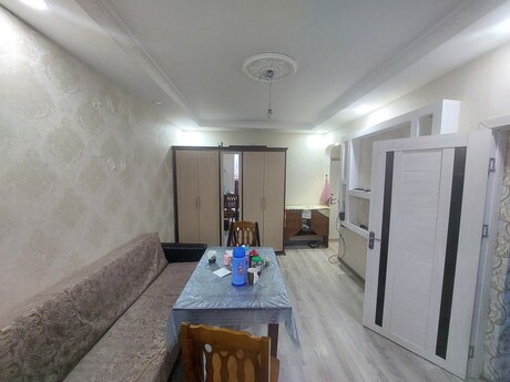 2-комн. · 40 m² · 1/5 этаж, 7-ci mikrorayon