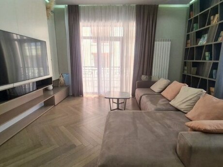 İçəri Şəhərdə 4 otaqlı yeni tikili mənzil kirayə verilir, 160 m², 2 400 AZN/ay, şəkil 4 / 12