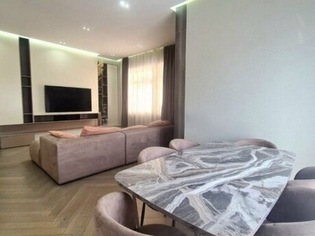 Elan №6549578 - Bakı, İçəri Şəhər m., 4 otaqlı, 160 m², 6/16 mərtəbə