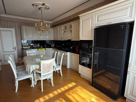 Bayılda 5 otaqlı yeni tikili mənzil satılır, 198 m², 550 000 AZN, şəkil 4 / 12