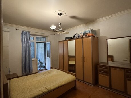 Nəriman Nərimanovda 4 otaqlı köhnə tikili mənzil satılır, 125 m², 180 000 AZN, şəkil 4 / 9