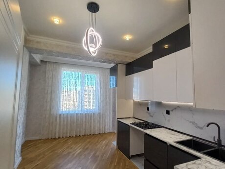 2 otaq · 90 m² · 13/17 mərtəbə, Qarayev Towers