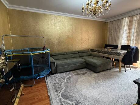 Объявление №6504934 - Баку, м. 28 мая, 3-комн., 80 м², 5/5 этаж