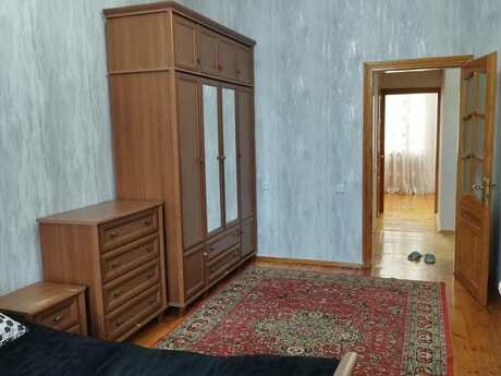 Qara Qarayevdə 3 otaqlı köhnə tikili mənzil kirayə verilir, 75 m², 650 AZN/ay, şəkil 4 / 12