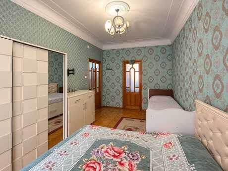 İçəri Şəhərdə 3 otaqlı köhnə tikili mənzil satılır, 75 m², 289 999 AZN, şəkil 5 / 12