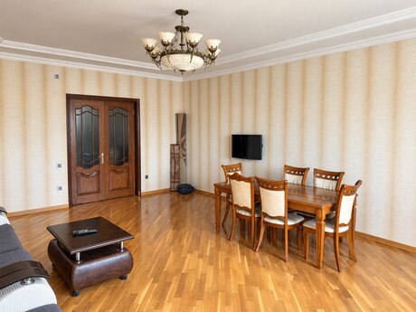 Gənclikdə 2 otaqlı yeni tikili mənzil kirayə verilir, 120 m², 1 000 AZN/ay, şəkil 2 / 12