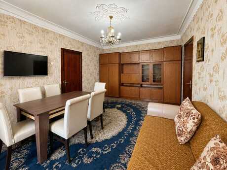 28 Mayda 3 otaqlı köhnə tikili mənzil satılır, 70 m², 202 000 AZN, şəkil 5 / 12