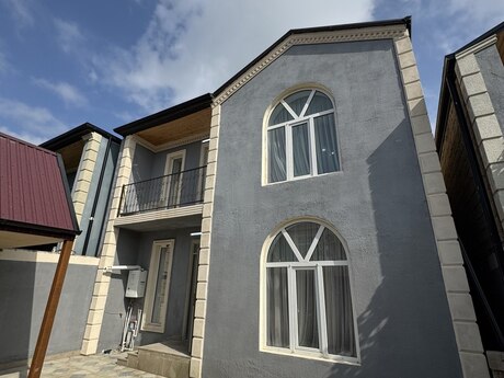 4 otaq · 140 m², Binə