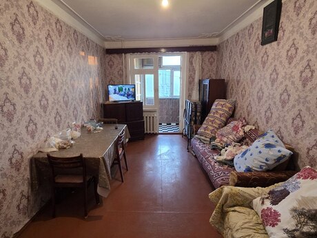 Azadlıq Prospektidə 3 otaqlı köhnə tikili mənzil satılır, 65 m², 175 000 AZN, şəkil 2 / 12