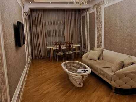 20 Yanvarda 2 otaqlı yeni tikili mənzil kirayə verilir, 95 m², 999 AZN/ay, şəkil 2 / 12