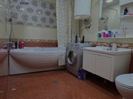 4-room new-build apartment for sale in Memar Əcəmi, 180 m², 355 000 AZN, photo 4 / 12