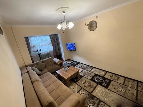 2 otaq · 60 m² · 1/9 mərtəbə, Yeni Günəşli