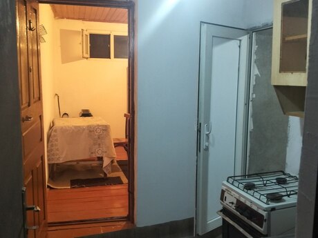 Lökbatanda 1 otaqlı həyət evi kirayə verilir, 25 m², 300 AZN/ay, şəkil 3 / 4