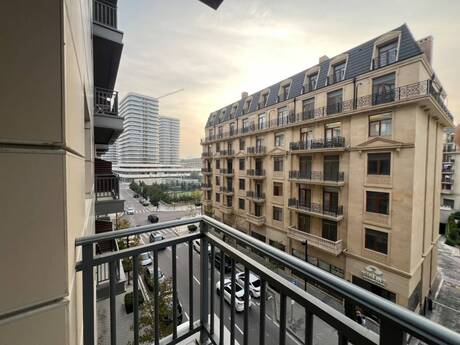 2 otaq · 50 m² · 4/8 mərtəbə, Ağ şəhər