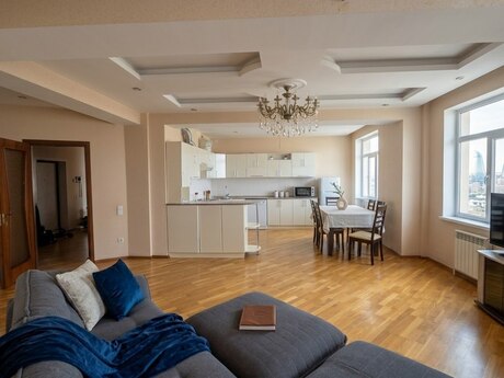 20 Yanvarda 2 otaqlı yeni tikili mənzil satılır, 88,2 m², 272 000 AZN, şəkil 3 / 12