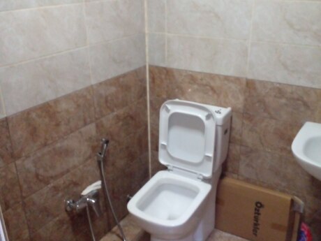 Neftçilərdə 3 otaqlı yeni tikili mənzil kirayə verilir, 80 m², 700 AZN/ay, şəkil 3 / 11