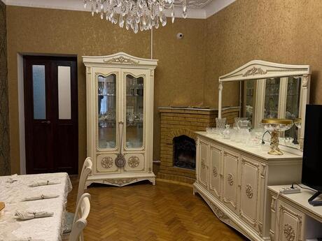 Elan №6550150 - Bakı, İçəri Şəhər m., 3 otaqlı, 100 m², 3/4 mərtəbə