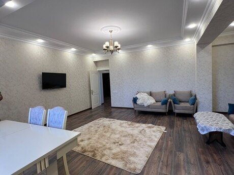 2 otaq · 110 m² · 8/18 mərtəbə, Nəriman Nərimanov