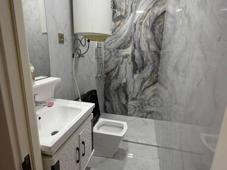 Sahildə 2 otaqlı köhnə tikili mənzil kirayə verilir, 44 m², 1 800 AZN/ay, şəkil 5 / 12
