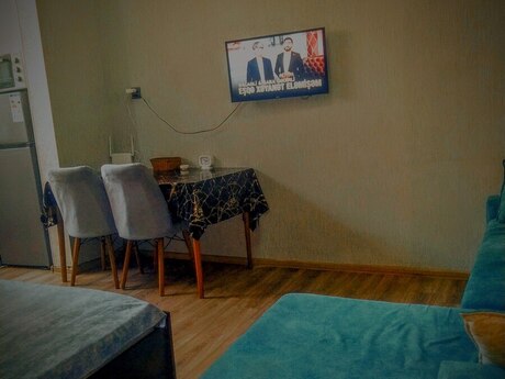 İçəri Şəhərdə 1 otaqlı mənzil günlük kirayə verilir, 40 m², 60 AZN/gün, şəkil 2 / 4