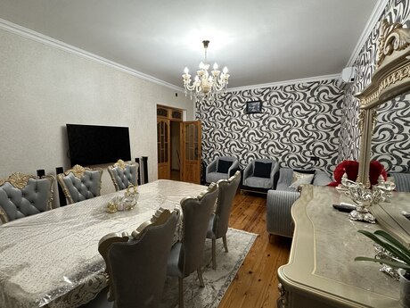 4 rooms · 121 m²