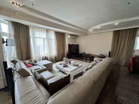 28 Mayda 5 otaqlı yeni tikili mənzil satılır, 450 m², 1 020 000 AZN, şəkil 2 / 12