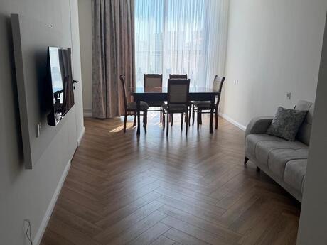 Объявление №6550284 - Баку, м. Гянджлик, 2-комн., 75 м², 11/17 этаж