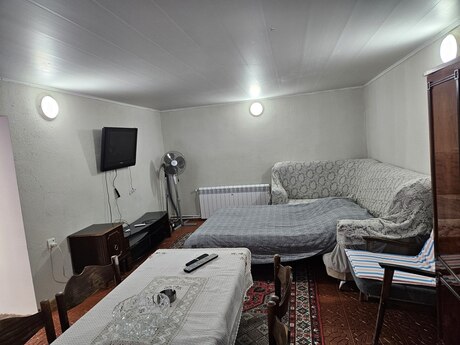 Şüvəlanda 2 otaqlı həyət evi kirayə verilir, 55 m², 90 AZN/ay, şəkil 5 / 9