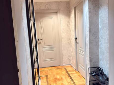 3 otaq · 70 m² · 4/5 mərtəbə, Elmlər Akademiyası