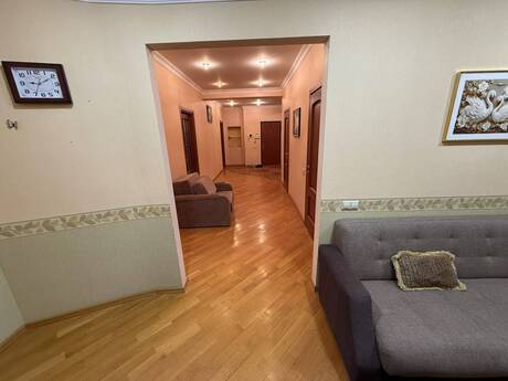 Nəriman Nərimanovda 4 otaqlı yeni tikili mənzil kirayə verilir, 212 m², 1 200 AZN/ay, şəkil 3 / 12
