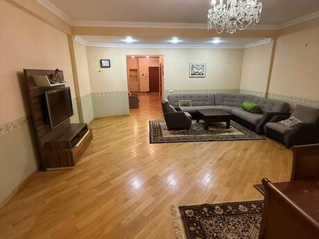 4 otaq · 212 m²