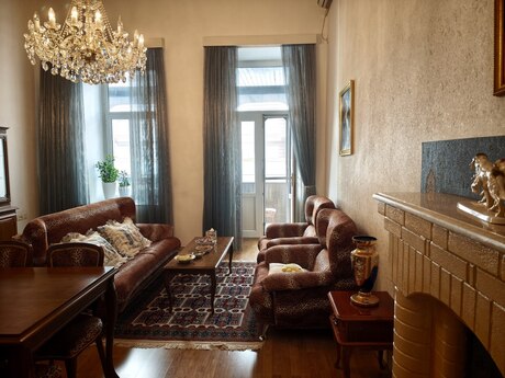 Nizamidə 2 otaqlı köhnə tikili mənzil satılır, 70 m², 350 000 AZN, şəkil 3 / 12
