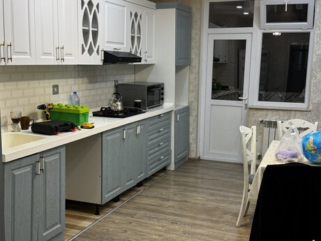 3 otaq · 120 m² · 9/20 mərtəbə, İnşaatçılar
