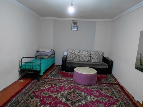 1 otaq · 30 m² · 1/5 mərtəbə, 20 Yanvar