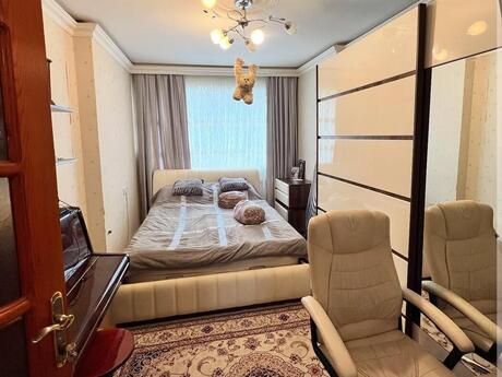 Продаётся 3-комнатная квартира в старом фонде, Nəsimi, 85 м², 195 000 AZN, фото 4 / 9
